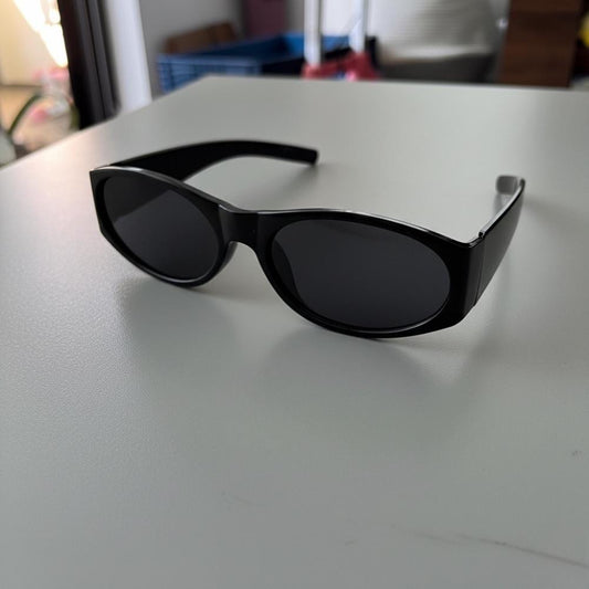 Black Y2K/2000s Style Oval Sunglasses